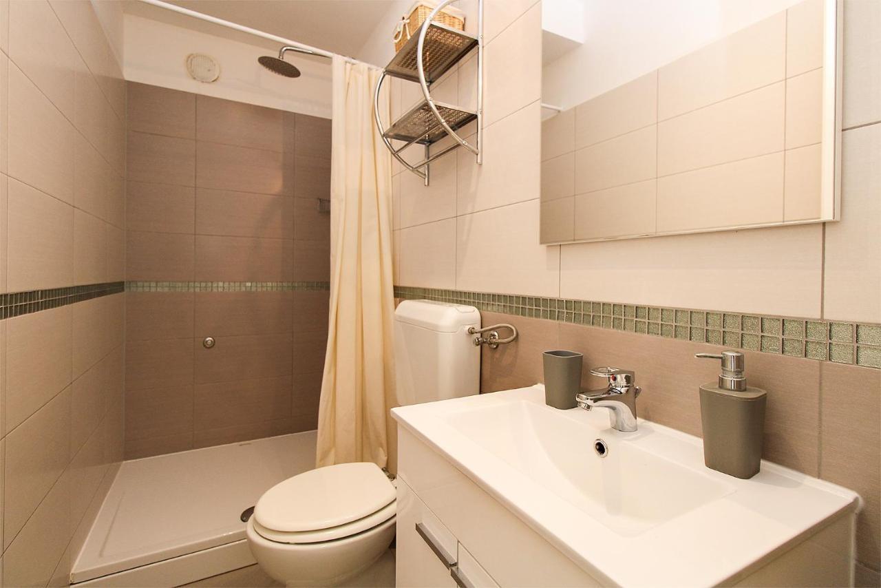 Miro 2185 Apartman Pula