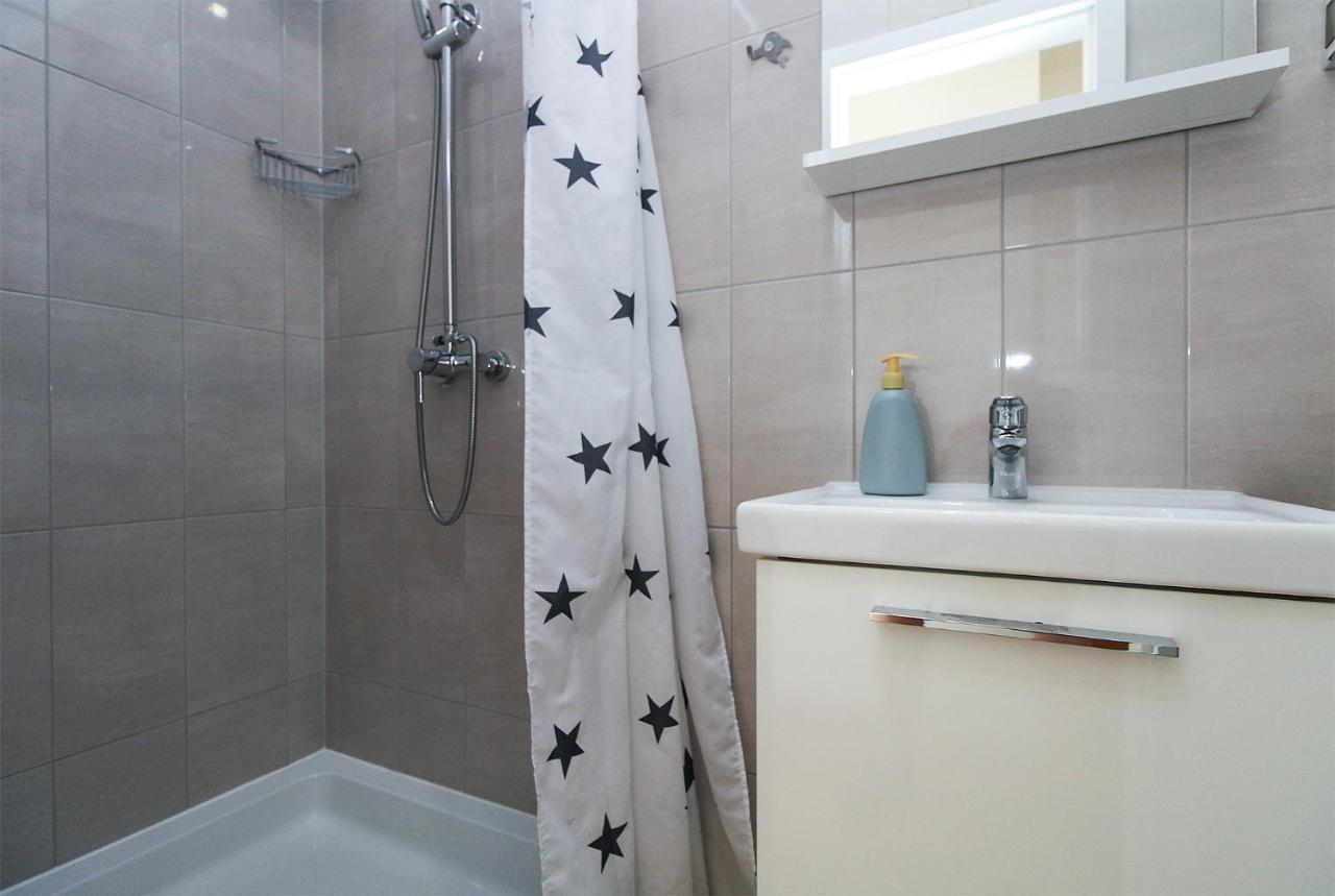 Miro 2185 Apartman Pula